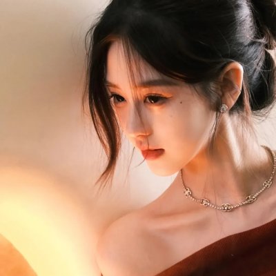 奥古斯塔斯 封面